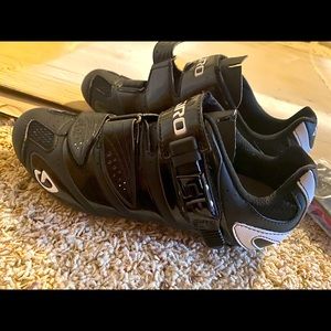 Giro cycling shoes for clips